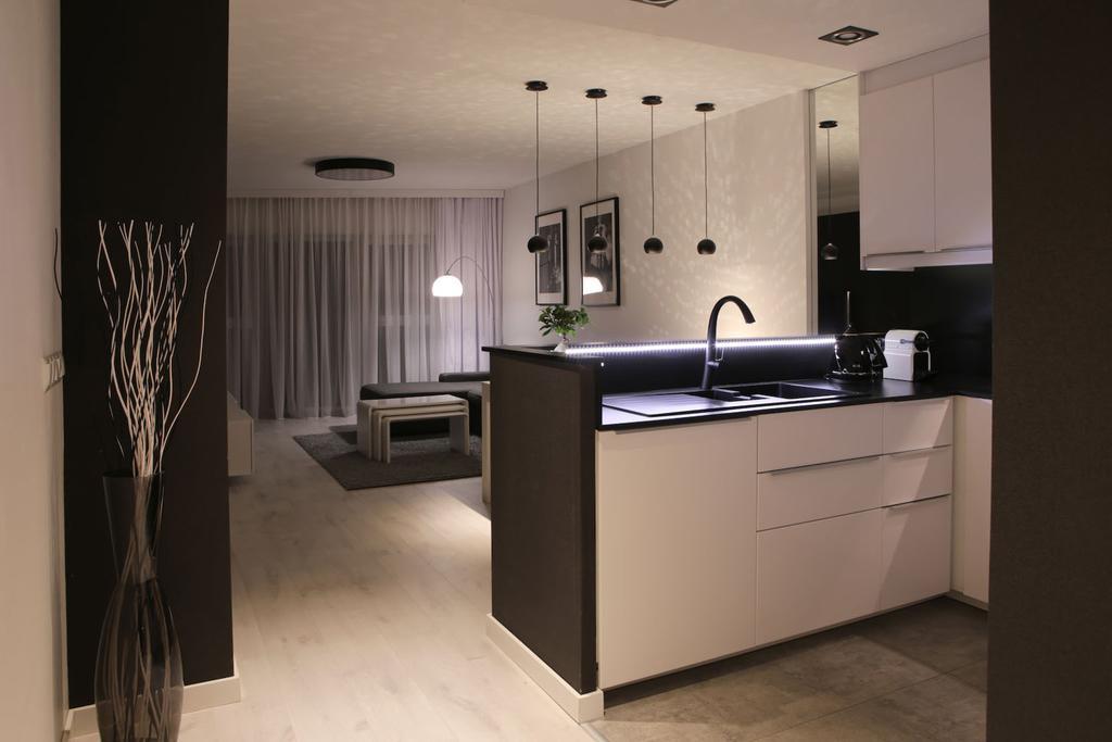 Super-Apartamenty VIP Poznan Bagian luar foto