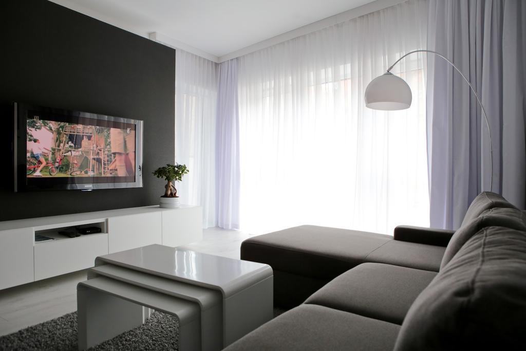 Super-Apartamenty VIP Poznan Bagian luar foto